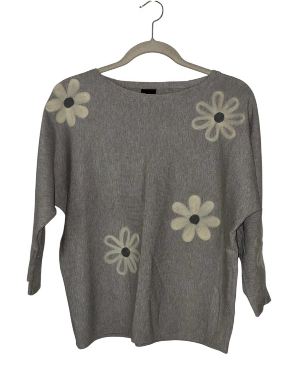 Like New Suzana Aaeda 3/4 Bat Sleeve Floral Felted Sweater Sz M